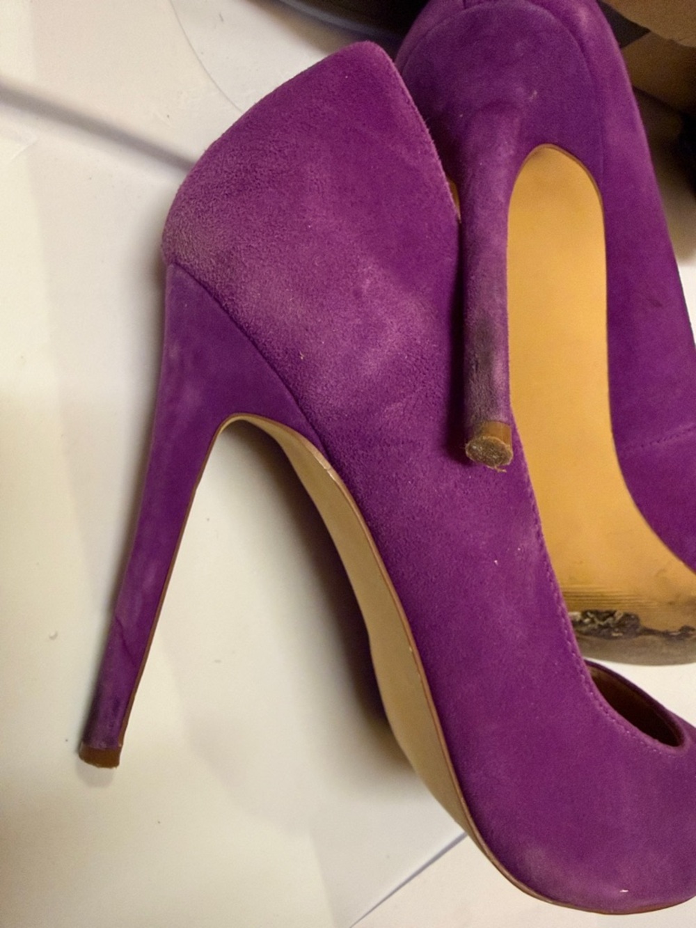 Today only - will give 20% to likers- Steve Madden Violet Suede pumps - Picture 4 of 5